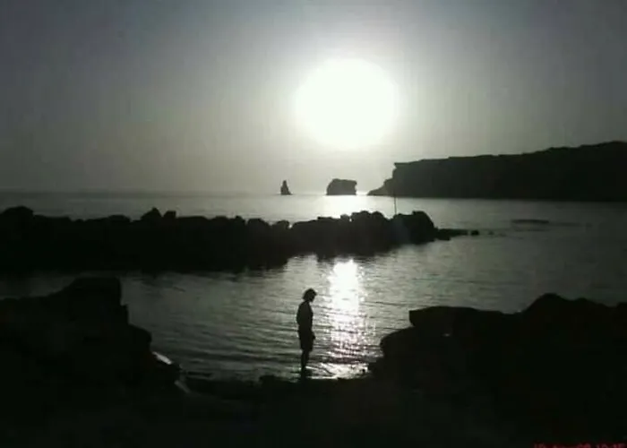 Semesterbostad Traditional Art House *