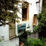Traditional Art House Holiday home *