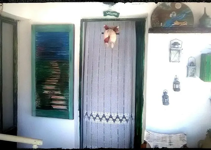 Traditional Art House *